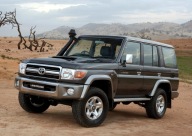Plakat A3 - Toyota Land Cruiser J7 J76 Off-Road Wallpaper