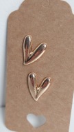 Kolczyki serca w kolorze złotym zapinane na sztyft