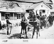 DWÓR POLSKI bryczka fotografia fotos film CZERWONE I BIAŁE Komorowski 24x30