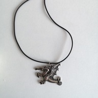 Walijski smok na smyczy wisiorek ze smokiem dragon (B15)