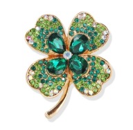 Stylowa i elegancka broszka koniczynka