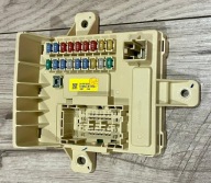 Hyundai Genesis G80 3.8 2015-2018 skrzynka puszka bezpieczników tył