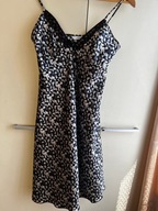 38 M satynowa koszulka nocna na szelki Good Night & Sleep Well