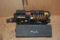 SKRZYNKA BEZPIECZNIKÓW Z KLAPKA - JEEP CHEROKEE XJ 88-96