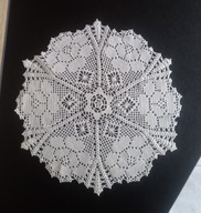 Serwetka szydełkowa 32 cm