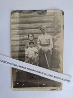 Kawalerzysta z żoną dwie szable II RP.