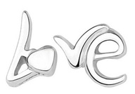 Kolczyki posrebrzane z napisem "Love"
