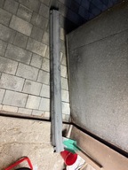 VOLVO C40 XC40 lewy prog listwa nakladka progu lewa OE