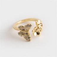 POZŁACANY PIERŚCIONEK OLIVIA AVON ROZMIAR 10