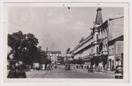 Częstochowa ul. Świerczewskiego samochody Kiosk RUCHU? Hotel 1955r. k480