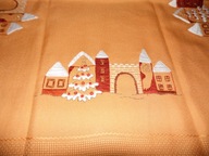 Obrus w kolorze , zimowy haft reczny - 77 cm x 78 cm