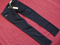 DIESE.L GRUPEE:SUPER SLIM-SKINNY::W28L32