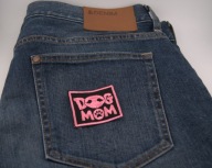 Naszywka Haftowana DOG MOM – 5,5 x 6 cm