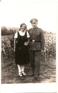 WEHRMACHT TRZECIA RZESZA -zdjęcie rodzinne -ŻOŁNIERZ -format pocztówkowy