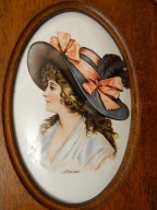 Dwa obrazy owalne na porcelanie