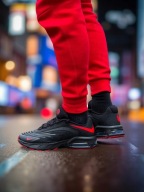 Buty Nike Air Max Fire - Black Red - 41 US8 (IO4510-010) Plus 90 Travis