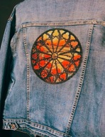 Kurtka z haftem maków