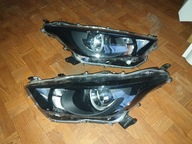 Komplet lamp Toyota 4 IV yaris lampa lewy prawy przód zwykła soczewka z led