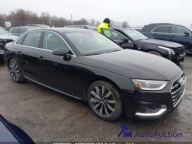 Audi A4 Limousine 2024 AUDI A4 45 KOMFORT 2.0 Benzyna 261KM