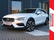 Volvo V60 Cross Country Business Pro B5 AWD 250KM