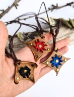 Naszyjnik skórzany „Wewnętrzne drgania”: symboliczny amulet, rękodzieło