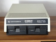Stacja dyskietek Commodore CBM 4040. Części-naprawa.