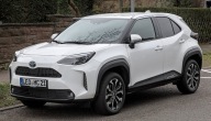 Przód kompletny chłodnice Yaris Cross 040