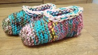 Robione szydełkiem kapcie handmade - kolor mix, grube, ciepłe, wytrzymałe