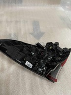 TOYOTA C-HR I LIFT LAMPA LEWA TYŁ 2019-2023