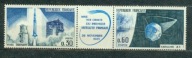 FRANCJA** Pierwszy francuski satelita Mi 1530-31