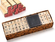 STEMPLE DREWNIANE ZESTAW 40 LITERY CYFRY SYMBOLE SCRAPBOOKING