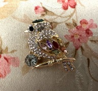 BROSZKA PRZYPINKA PIN PINETS AGRAFKA PTAK PTAKIEM KOLIBER KOLIBREM SŁOWIK