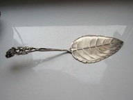 ŁOPATKA DO CIASTA, MOTYW RÓŻY, SREBRO 800.