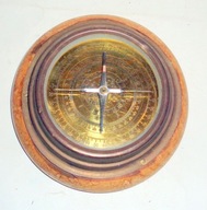 Stary kompas/busola (?) .