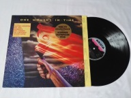 ONE MOMENT IN TIME / Whitney Houston / [EX-] LP