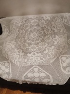 Piękny bielusieńki szydełkowy obrus