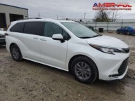Toyota Sienna 2023 Toyota Sienna XLE 2.5 Hybryda 245KM