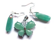 Awenturyn zielony, wisiorek z motylem i kolczyki, zestaw biżuterii