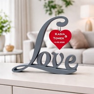 Dekoracja „LOVE” z personalizowanym sercem – idealna na prezent