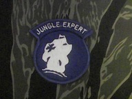 NASZYWKA US ARMY JUNGLE EXPERT