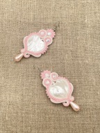 Kolczyki sutasz z masą perłową w kształcie serca