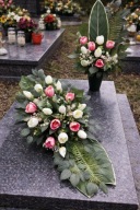 Zestaw komplet na grób cmentarz wiązanka bukiet stroik wiosenny tulipany