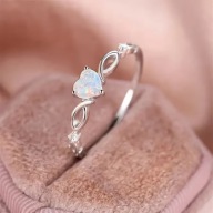 PIERŚCIONEK modny vintage PIERŚCIEŃ posrebrzany DIAMENTY DIAMENTAMI serce