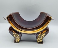 półokrągły ceramiczny stolik na beczkę i kieliszki