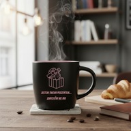 Kubek z grawerem Walentynki „Jestem Twoim prezentem” RÓŻOWE Wnętrze