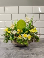 stroik wielkanocny, dekoracja świąteczna stołu, jajko