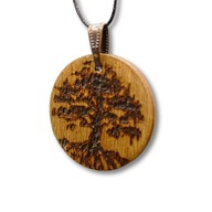 Drewniany wisiorek - Drzewo- ręcznie wypalany naszyjnik, pirografia