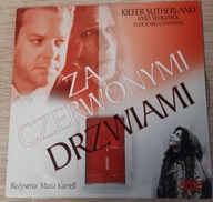 Za czerwonymi drzwiami DVD