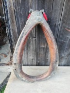 Zabytkowe Chomąto zdobione z Konikami - wystrój ogrodu chaty Agroturystyka