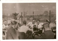 TRZECIA RZESZA -BIESIADA -1940 rok Reihm swastyka -zdjęcie -mały format